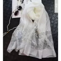 白色 百搭装饰刺绣花白色真丝丝巾桑蚕丝羊毛围巾保暖披肩长款女式春夏