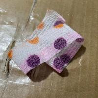 只有一段约5cm[如图一] 4.5M*2.5CM(关注优先发货) 护指绷带学生写字水果护手指胶带防磨防茧神器自粘打球缠手