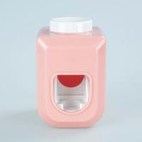 款式11 卡通手动挤压式儿童可爱壁挂式免打孔卫生间家用单个挤牙膏器神器