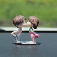 亲吻情侣 车内饰品摆件女士萌萌可爱漂亮内饰个性创意高档车载装饰汽车用品