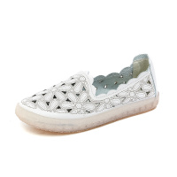 白色 35 一脚蹬小白鞋夏季中年女士40岁50妈妈凉鞋软底单鞋大码镂空乐福鞋