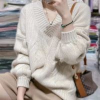 2021秋冬新款羊毛女v领加厚扭花羊绒衫宽松慵懒风针织套头
