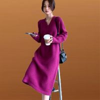 棉羊绒针织连衣裙女秋冬新款大码宽松过膝长裙v领色打底毛衣裙