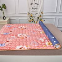 法兰绒床垫宿舍单双人学生上下铺0.9米家用1.5米保暖床褥子可水洗