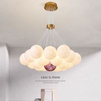 2021新款星球吊灯设计师创意灯具泡泡网红卧室灯女孩房少女心