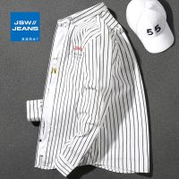 真维斯旗下JSW 黑白条纹衬衫男潮流薄款长袖字母宽松刺绣方领外套