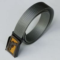 加长皮带男 裤带年轻百搭牛仔休闲尼龙帆布腰带3.7厘米宽复古压扣 灰色带条+手枪图案 长度120厘米