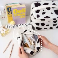 奶牛小熊简约ns风大容量i化妆包化妆品收纳包女少女心便携洗漱包 奶牛小熊化妆包-小号
