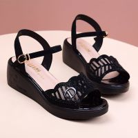 软皮厚底凉鞋女软底坡跟复古2021新款夏罗马舒适增高松糕底民族风 黑色 35