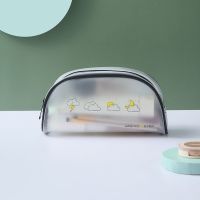化妆包女2020新款超火便携洗漱袋旅行收纳盒刷防水大容量可放水乳 半圆款[TPU材质/加厚无异味]