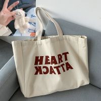 新款韩版帆布包bkpp同款男女单肩包ins新潮百搭大容量学生手提袋 腮红小熊挂件1个