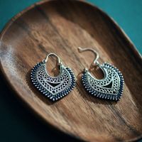 E00793-1藏青1 手工绕线半圆桃心浮空雕花耳环女韩国耳饰复古民族风