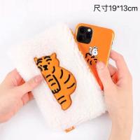 老虎零钱包可爱毛绒便携化妆包ins手机耳机硬币数据线收纳包