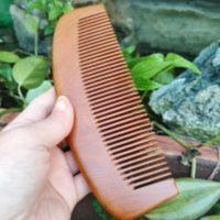 小董工坊枣木梳子 按摩梳 按摩头皮 板形头部按摩梳枣木小梳子 小董工坊枣木梳子 按摩梳 按摩头皮 板形头部按摩梳枣木小梳