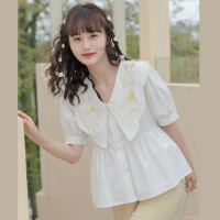 2022夏装新款复古法式刺绣娃娃领宽松泡泡袖上衣衬衫