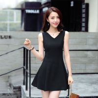 连衣裙女夏2019新款女装V领修身显瘦韩版小黑裙无袖雪纺a型打底裙 黑色 S