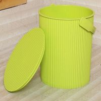 塑料水桶收纳桶带盖储物可坐米桶家用手提洗车钓鱼桶垃圾桶洗衣桶 绿色 [中号]1个装26cm高