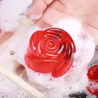 [48小时发货]云南手工玫瑰精油鲜花香皂 洗脸男女学生沐浴保湿洁面 情人节礼物 1盒装带网 小玫瑰花型80g