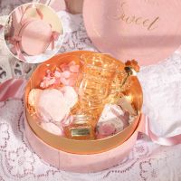 婚礼伴手礼伴娘实用带礼盒批发结婚回礼生日礼物女生闺蜜满月宴 英式浮雕杯勺+蜂蜜+小熊毛巾+花香皂 [粉色]高级绒面礼盒[