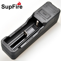 26650 18650锂电池充电器强光手电筒3.7V/4.2座充USB多功能万能充 单槽充