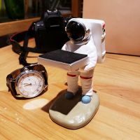创意老管家手表台宇航员手表架托盘展示架防尘罩表托支架道具摆件 小号宇航员