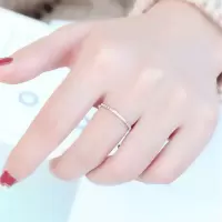 港风钻石戒指女时尚个性韩版潮欧美钛钢玫瑰金超纤细尾戒小指素圈 细款半圈钻戒指(玫瑰金色) 3号(美号)
