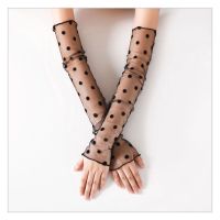 新品网纱冰袖 女夏季防紫外线长袖骑行蕾丝半指手套 户外防晒袖套 圆点 一双装