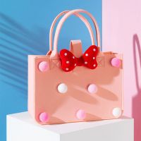 宝宝满月礼周岁百日宴礼盒儿童生日创意实用毛毡卡通包回礼手提袋 30*10*20cm 橙色毛球空袋