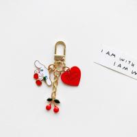 (樱桃)玉桂狗挂件 软壳可爱大耳小白狗玉桂狗蝴蝶结AirPods保护套123Pro挂件钥匙扣