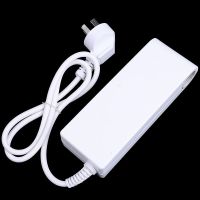 10A电源转换器 车载点烟器转换插头 家用电源220v转12v 120W变压器吸尘器转换器