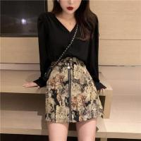 2022年新款女初秋装减龄赫本轻熟御姐风时尚半身裙洋气质两件套装 猫咪短裙 S