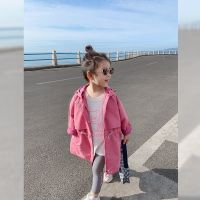 女童春秋装2022新款儿童韩版冲锋衣宝宝洋气大衣小童中长风衣外套 粉红色 抽绳风衣[纯色款] 110