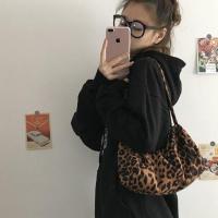 唐糖包袋/麂皮绒豹纹圆桶包复古也下包包女百搭洋气单肩包 麂皮绒豹纹棕圆筒