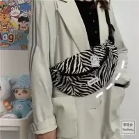 日系秋冬复古斑马纹包包女 韩国ins风原宿斜挎包百搭学生胸包腰包 斑马纹