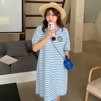 美动态大码女装时尚洋气连衣裙2022夏季胖mm200斤显瘦条纹针织裙