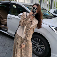 美动态大码女装2022春季新款马甲两件套碎花连衣裙胖mm显瘦裙子