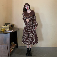 美动态大码女装复古波点时尚连衣裙2022春季胖mm收腰显瘦连衣裙