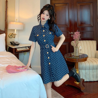 美动态大码女装2022夏季新款牛仔连衣裙胖MM藏肉显瘦重工连衣裙女