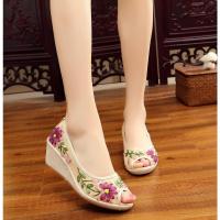 米白色 34 夏鱼嘴老北京布鞋民族风绣花鞋高坡跟女鞋单鞋邦带露趾凉鞋汉服鞋