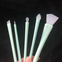 绿色5支装 其它材质 易清洗 5支化妆刷子套装眼影眼线眉刷唇刷便携全套学生平价化妆刷