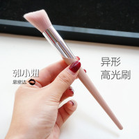 郭小妞好看惨了藕粉抹茶紫异形高光刷3D轮廓刷 斜角提亮修容