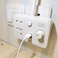 白色 居家神器 黑科技!智能多用转换插座!居然还带护眼小台灯