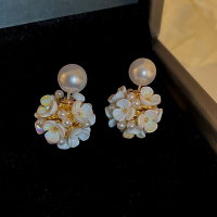 珍珠花球耳环 珍珠花朵耳环女韩国气质个性花球设计感耳钉高级感简约冷淡风耳饰