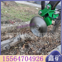 微型挖机改装盘式切木锯实拍60挖机液压锯操作视频绿篱修剪切割锯