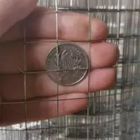 1.0米高0.7粗1.6厘米孔10米 铁丝网围栏网镀锌电焊网养殖网防蛇鼠钢丝网护栏网栅栏水泥防裂网