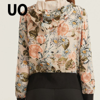 UO夏季 质感印花连帽抽绳女式外套