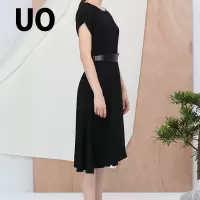 UO夏季 通勤简约纯色圆领修身连衣裙女