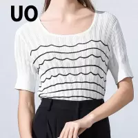 UO时尚条纹U领针织衫女毛衫