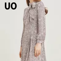 UO夏季 优雅飘带领设计感碎花百褶连衣裙女