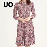 UO时尚碎花长袖连衣裙